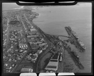 Bluff harbour, Southland, including housing