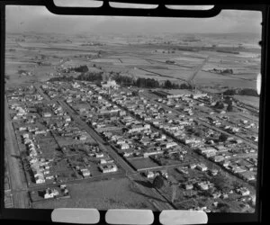 Milton, Otago, showing housing, roads and flat plains