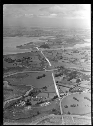 Te Atatu highway, Auckland