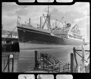 Auckland city waterfront, showing the ship Athenic in dock