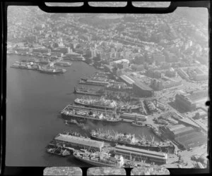 Ships moored at wharves, Wellington