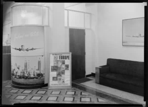 Pan American World Airways, foyer area, Windsor House building, location unidentified