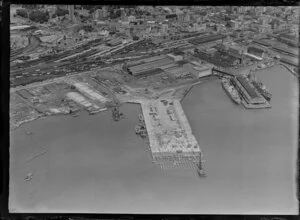 Auckland City and wharves, including shipping