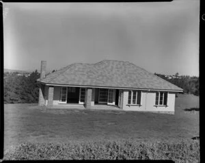 Maxwell subdivision, Mairangi Bay, North Shore, Auckland, showing single house