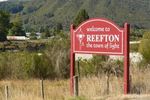 Welcome sign for Reefton township