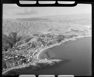 Plimmerton, Porirua, Wellington, showing beach and Karehana Bay