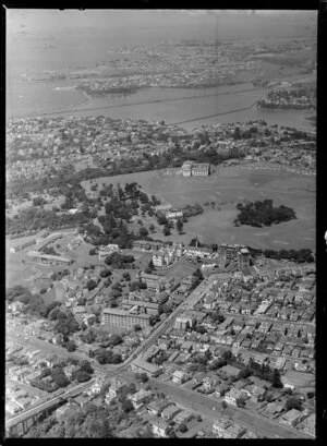 Auckland scene, including Auckland hopital, Auckland Domain and War Memorial Museum
