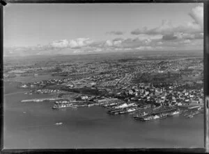 Auckland City and wharves, showing shipping
