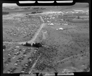 Harewood Airport, Christchurch, 1953 London-Christchurch Air Race, showing crowd