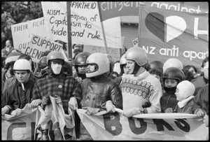 Protesters in Hamilton during a demonstration against the 1981 Springbok tour - Photograph taken by Phil Reid