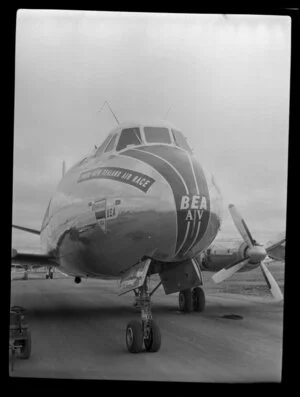 Front view of a BEA Viscount aircraft at the 1953 London-Christchurch Air Race, Harewood Airport, Christchurch