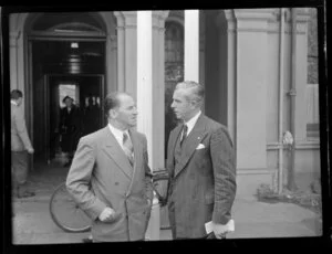 Aviation representatives during the 1953 London-Christchurch Air Race, Christchurch