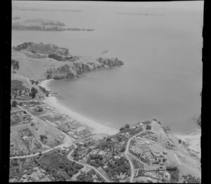 Palm Beach, Waiheke Island, Auckland, showing Mawhitipana Bay