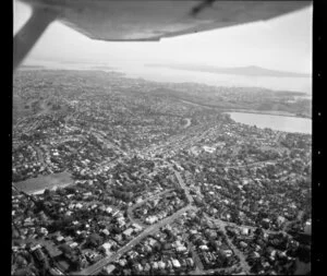 Meadowbank, Auckland, with 'Ladies Mile' in the foreground