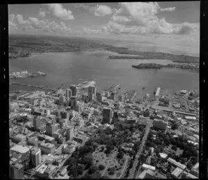 Central Auckland City, featuring university and Albert Park, and including waterfront area