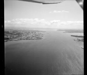 Auckland wharves and Waitemata Harbour