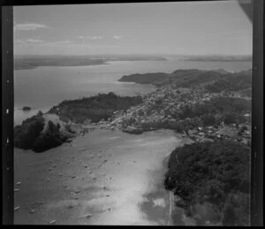 Russell, Bay of lslands