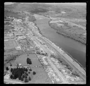 Huntly, Waikato District, showing housing and the Waikato River
