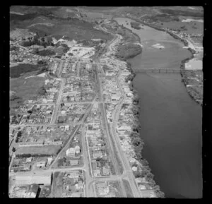 Huntly, Waikato District, showing housing and the Waikato River