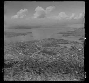 Auckland City, looking towards Rangitoto Island