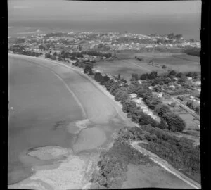 Manly, Whangaparaoa Peninsula, Auckland, showing housing and beach