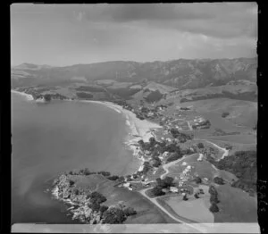 Langs Beach, Northland, showing houses and hills