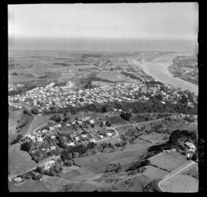 Wanganui, view of Durie Hill and Webb Road with residential housing, with the Wanganui River and river mouth, farmland and coast beyond