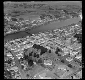 Civic Centre and Queens Park Domain, Whanganui, including Whanganui River