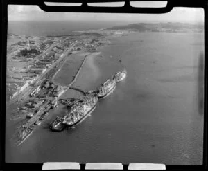 Bluff, Southland, featuring harbour, foreshore, and ships docked at wharves