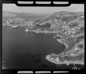 Port Chalmers, Dunedin, showing houses and bay
