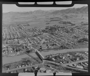 Gore, Southland District, including Mataura River