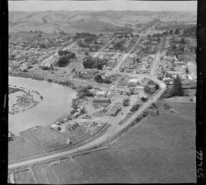 Helensville, Auckland, showing Mill Road and Commercial Road (part of State Highway 16) and Kaipara River