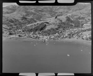 Akaroa Harbour, Banks Peninsula, showing boats and houses