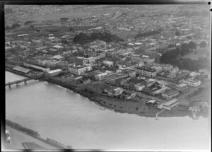 Whanganui city centre with river