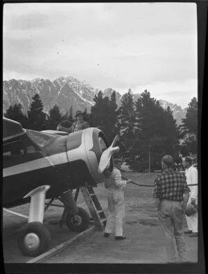 Blackmore's Air Services, with Waco aircraft at Queenstown