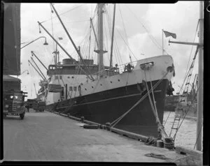 Matua ship being loaded with boxes