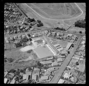 Greenlane School, Auckland, including racecourse