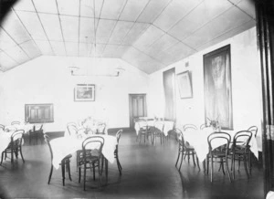 Winkelmann, Henry 1860-1931 :Dining room in the Ranfurly Veterans' Home at Mount Roskill, Auckland