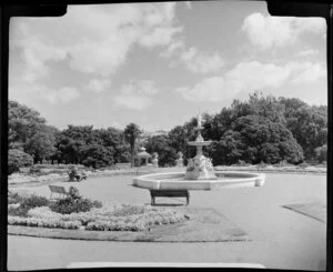 Albert Park, Mount Albert, Auckland, including flower garden and fountain