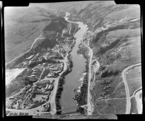 Roxburgh hydroelectric station, Clutha River, Otago, including housing