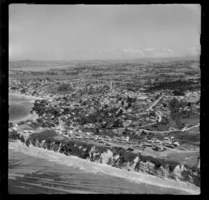 Castor Bay, North Shore, Auckland, showing cliff face