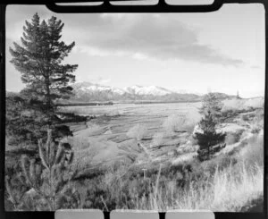 Hanmer, Canterbury, showing road from junction