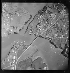Mt Wellington, Auckland, showing Lagoon Drive and entrance into Panmure Basin