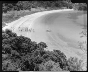 Beach scene, including bathers, Mita's Island, Bay of Island