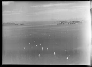 Yachting through the Rangitoto channel, Auckland