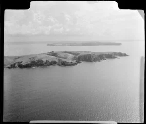 Tiritiri Matangi Island, Hauraki Gulf, Auckland, with Whangaparaoa Peninsula in the distance