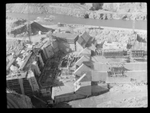 Roxburgh hydroelectric station, Clutha River, Otago