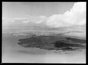 Rangitoto Island (foreground) and Motutapu Island (centre), Auckland