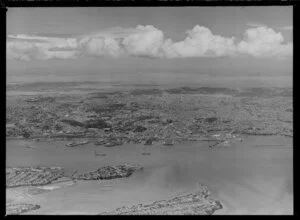 Auckland city from North Shore, looking towards Manukau Harbour