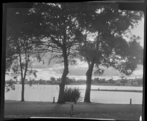 Lake Rotoroa in autumn, Hamilton